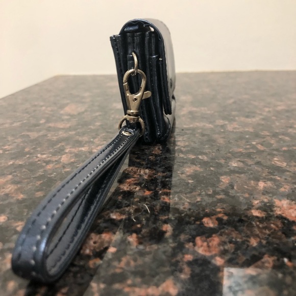 Roots Metallic Navy Wristlet Wallet - Picture 4 of 6